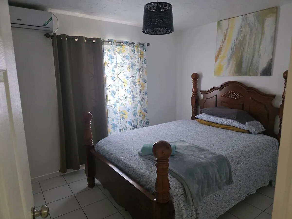 Stylish 2BR Prime Location Gated 24 7 Secure Apartman Kingston