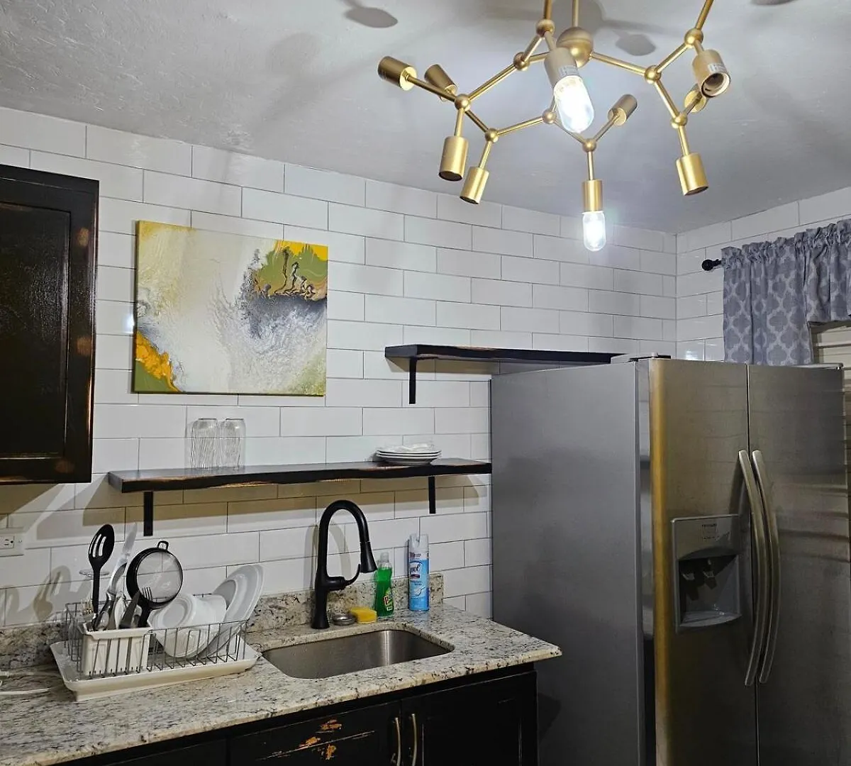 Stylish 2BR Prime Location Gated 24 7 Secure Apartman Kingston Jamaica